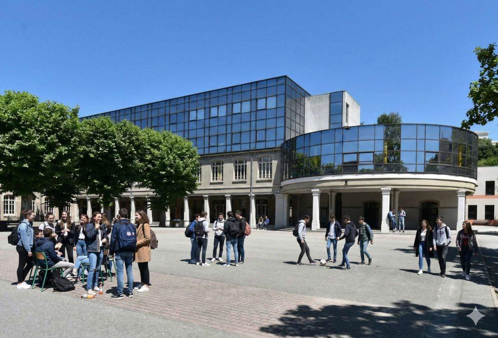 IND Lycee