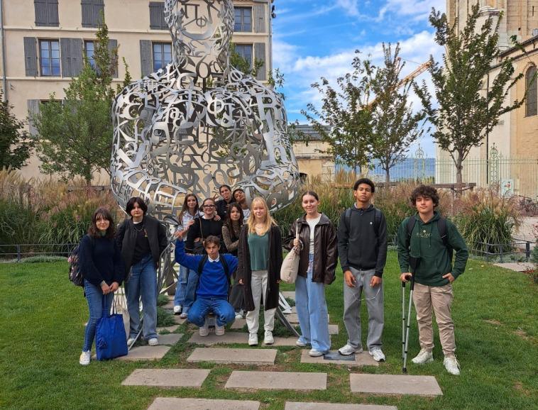 18 8514d880 Institution Notre Dame Valence
